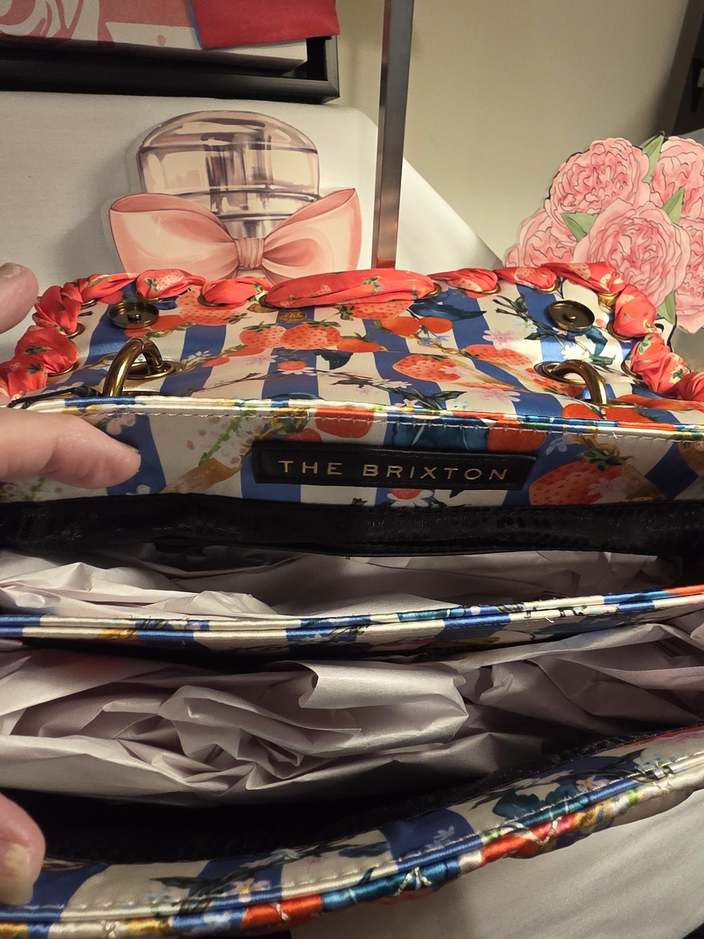 Kurt Geiaer London Brixton Scarf Shoulder Bag - Picture 8 of 14